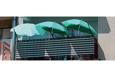 Ce să folosiți pentru a proteja balconul de vecin 